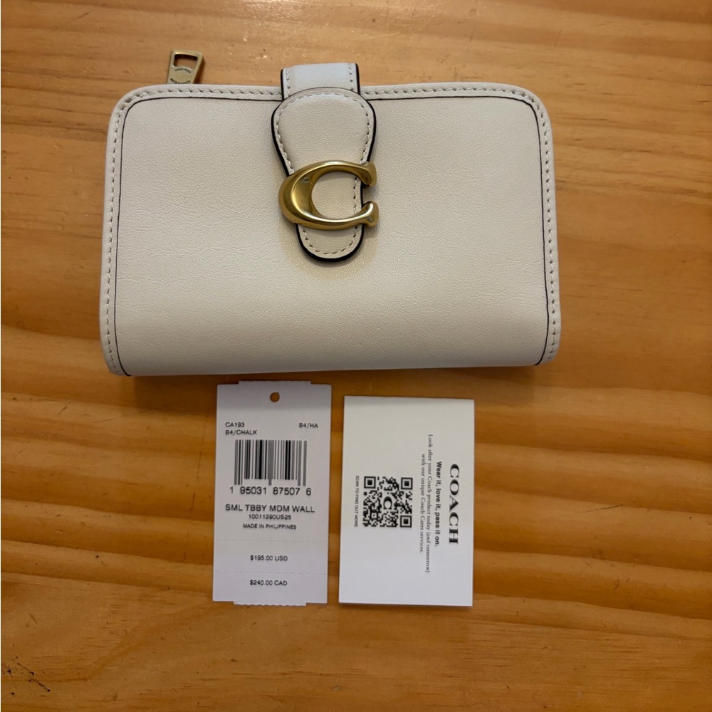 Brand new never used Coach wallet